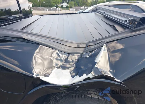 2020 Ram 1500 Laramie 4X4 5'7 Box from USA, damaged, VIN 1C6SRFJT8LN308865